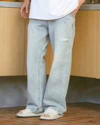 ブリーチ：175cm66kg(Mサイズ着用)