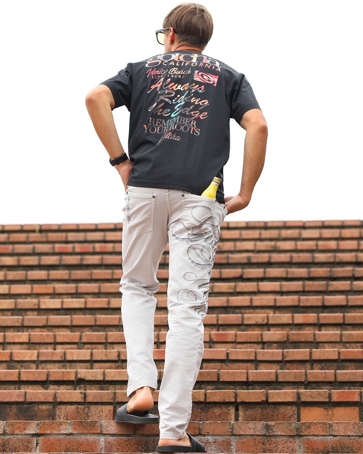 ライトグレー：183cm/70kg(Lサイズ着用)