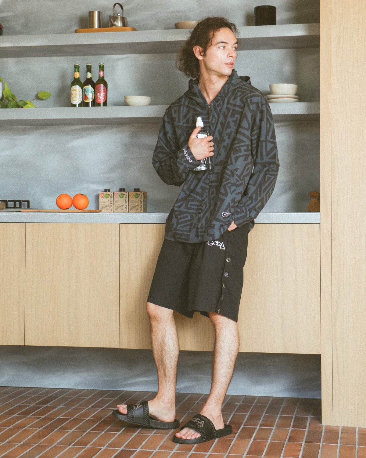 チャコール：175cm/66kg(XLサイズ着用)