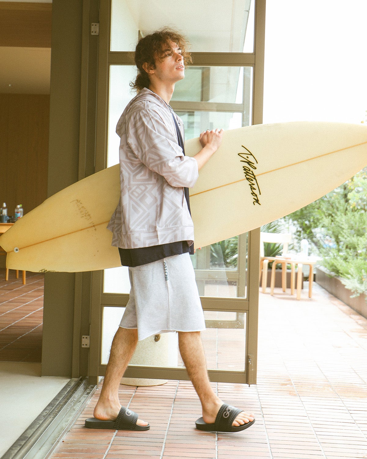サンドベージュ：175cm/66kg(XLサイズ着用)