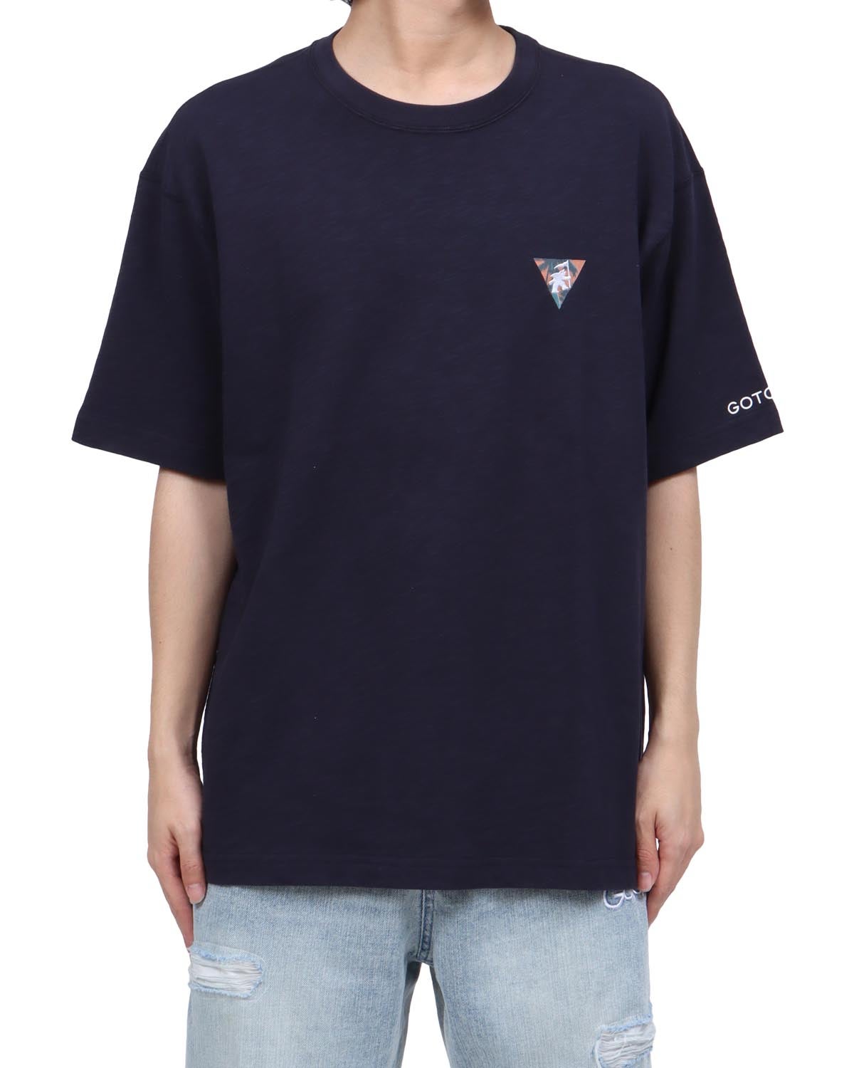 ダークネイビー：173cm63kg(Lサイズ着用)