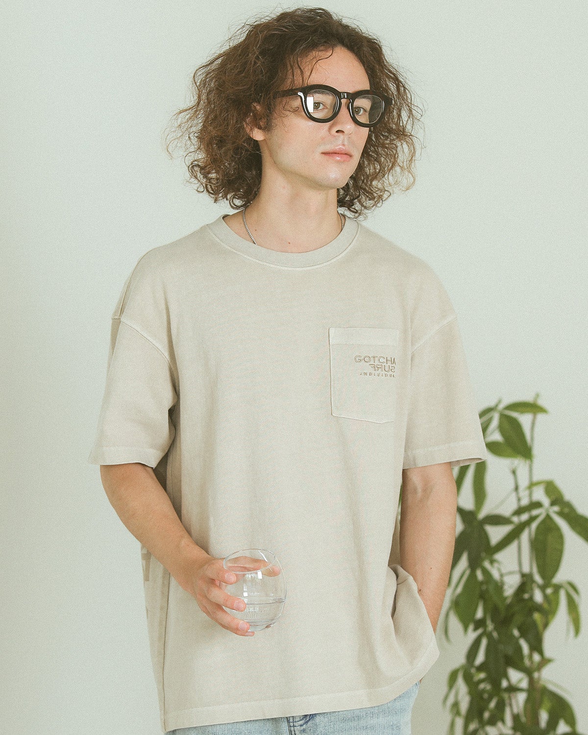 ベージュ：175cm/66kg(XLサイズ着用)