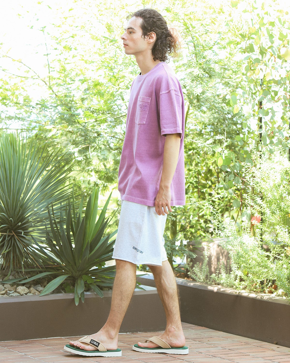 ラベンダー：175cm/66kg(XLサイズ着用)
