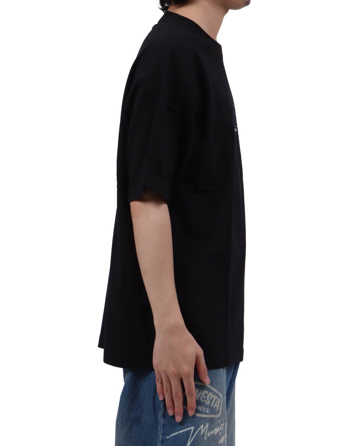 ブラック：173cm63kg(Lサイズ着用)