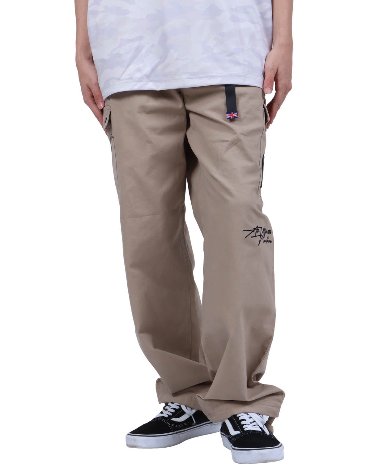 ベージュ：173cm63kg(Lサイズ着用)