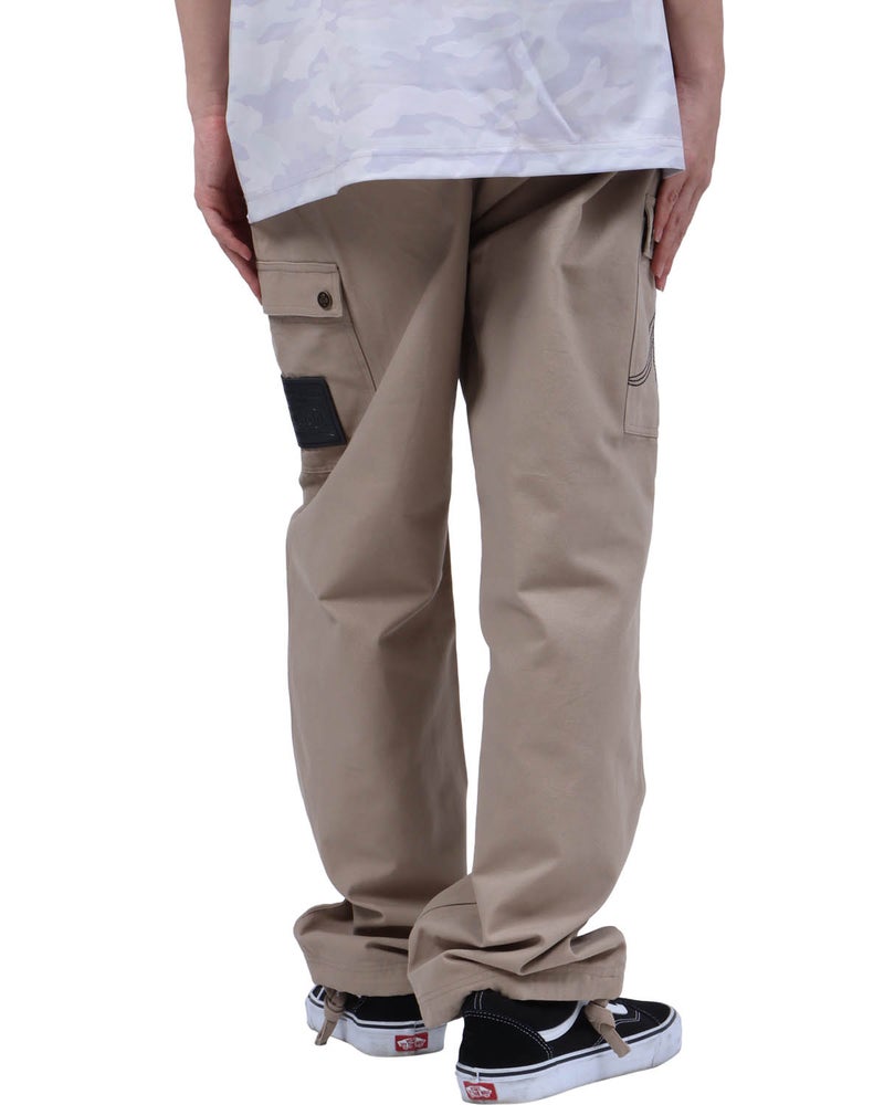 ベージュ：173cm63kg(Lサイズ着用)