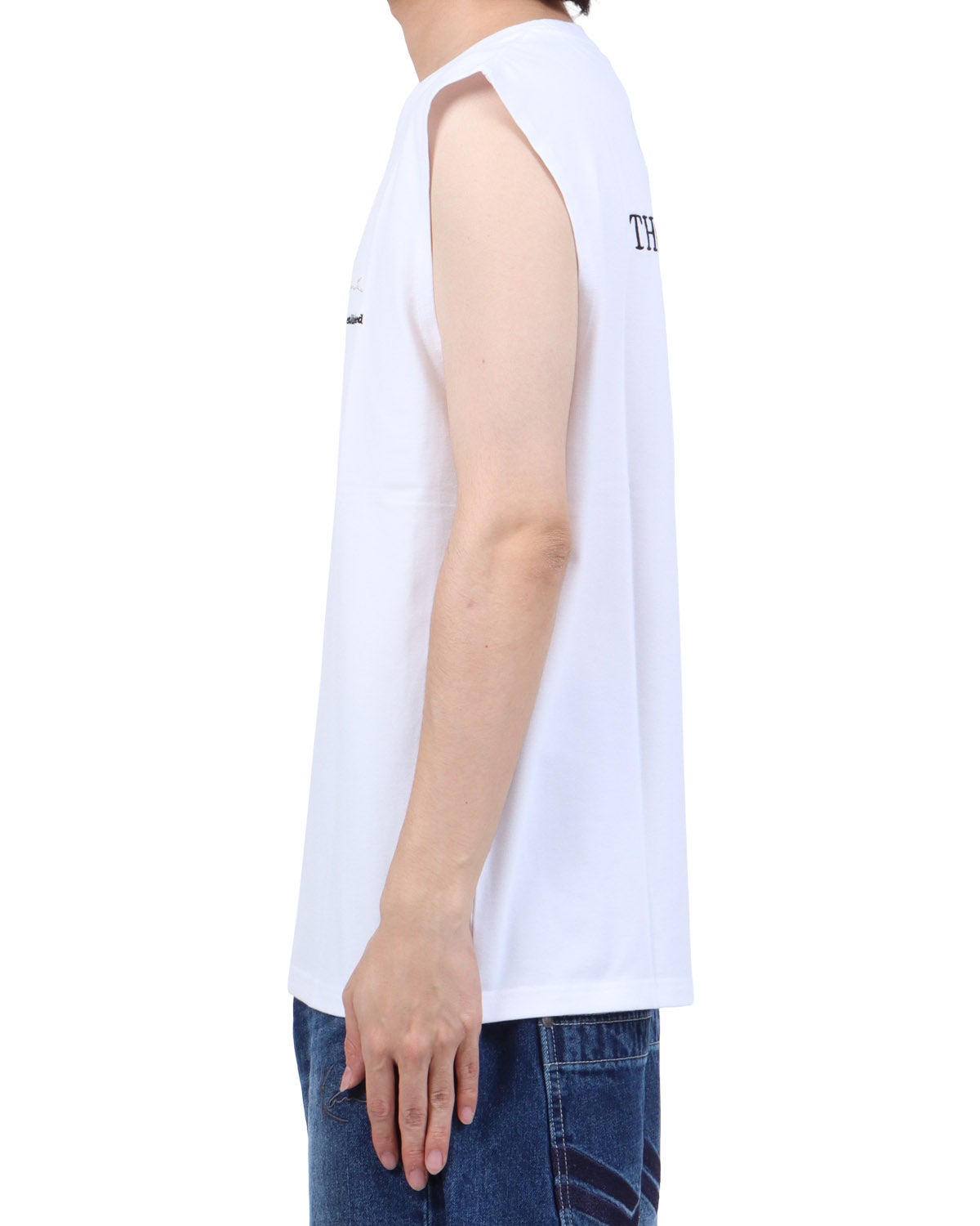 ホワイト：173cm63kg(Lサイズ着用)