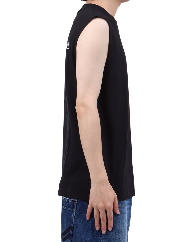 ブラック：173cm63kg(Lサイズ着用)