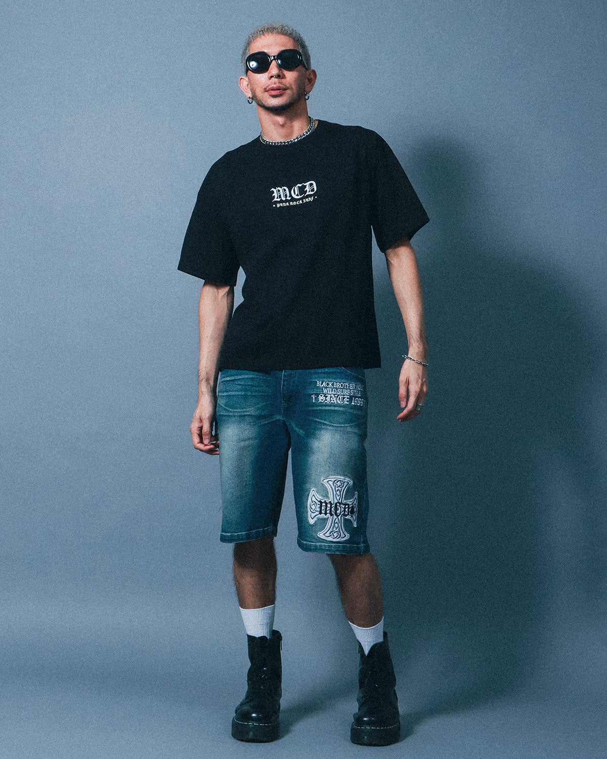 ブラック：183cm(Lサイズ着用)