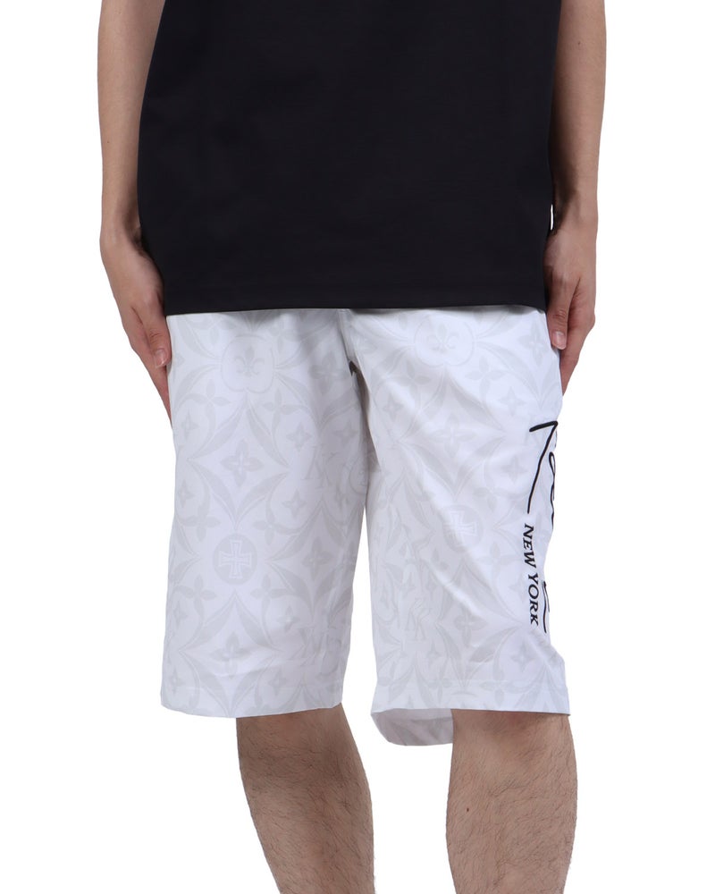 ホワイト：173cm63kg(Lサイズ着用)