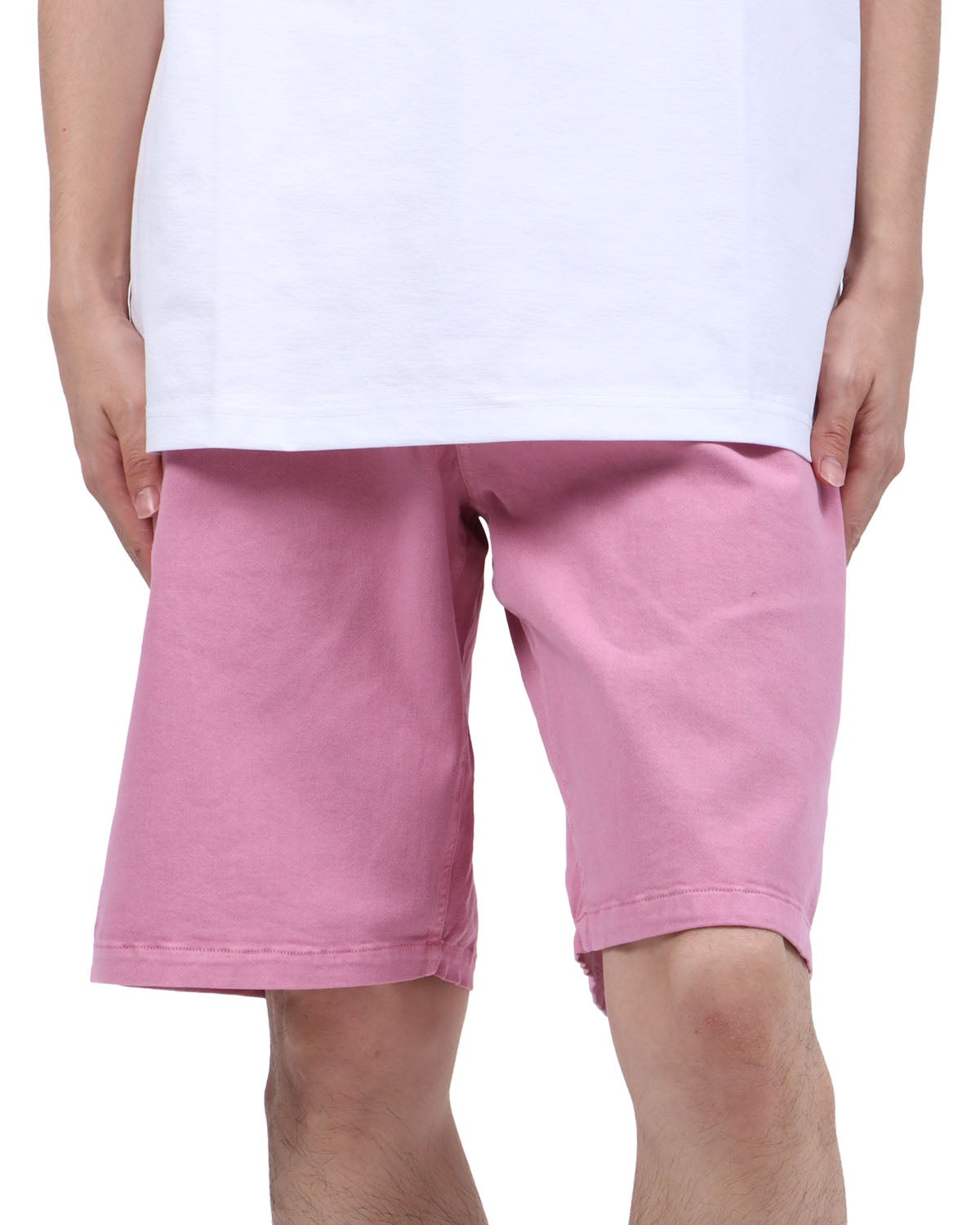 ベビーピンク：173cm63kg(Lサイズ着用)