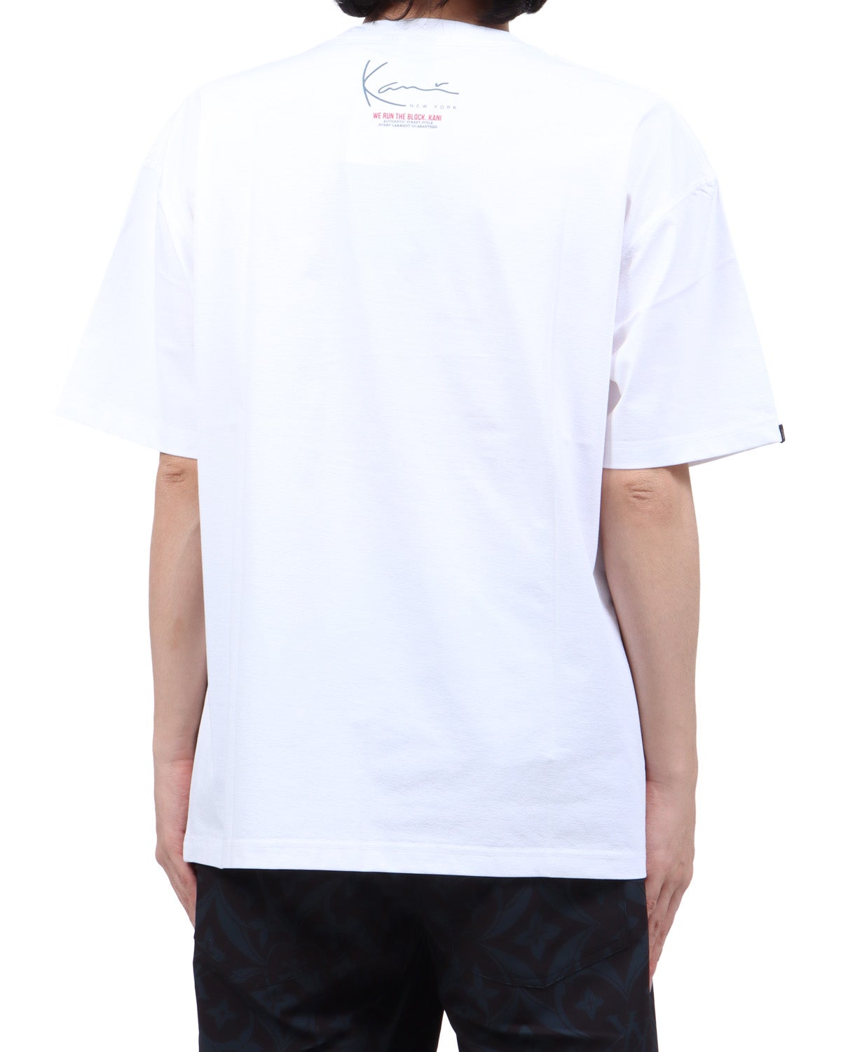 ホワイト：173cm63kg(Lサイズ着用)