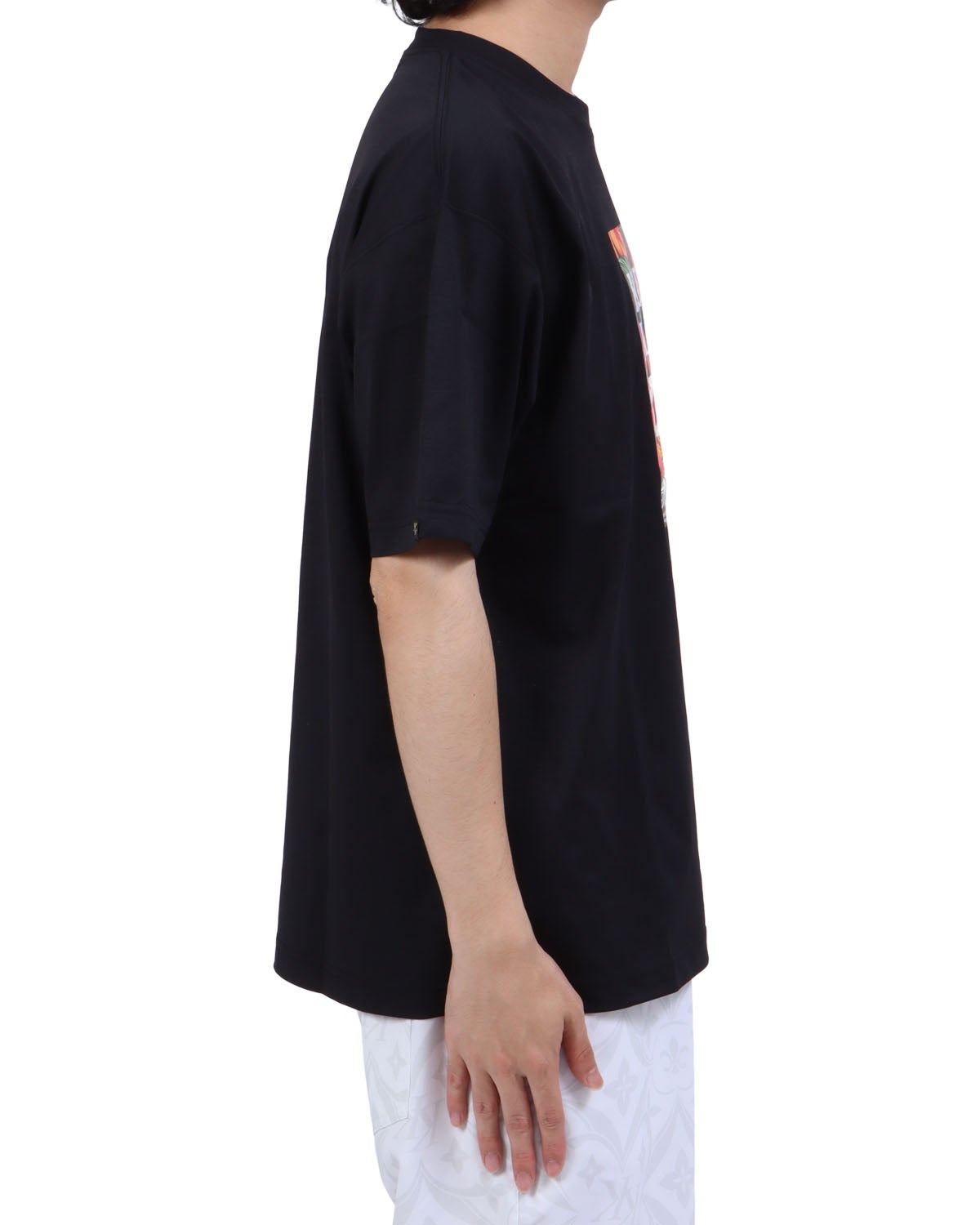 ブラック：173cm63kg(Lサイズ着用)