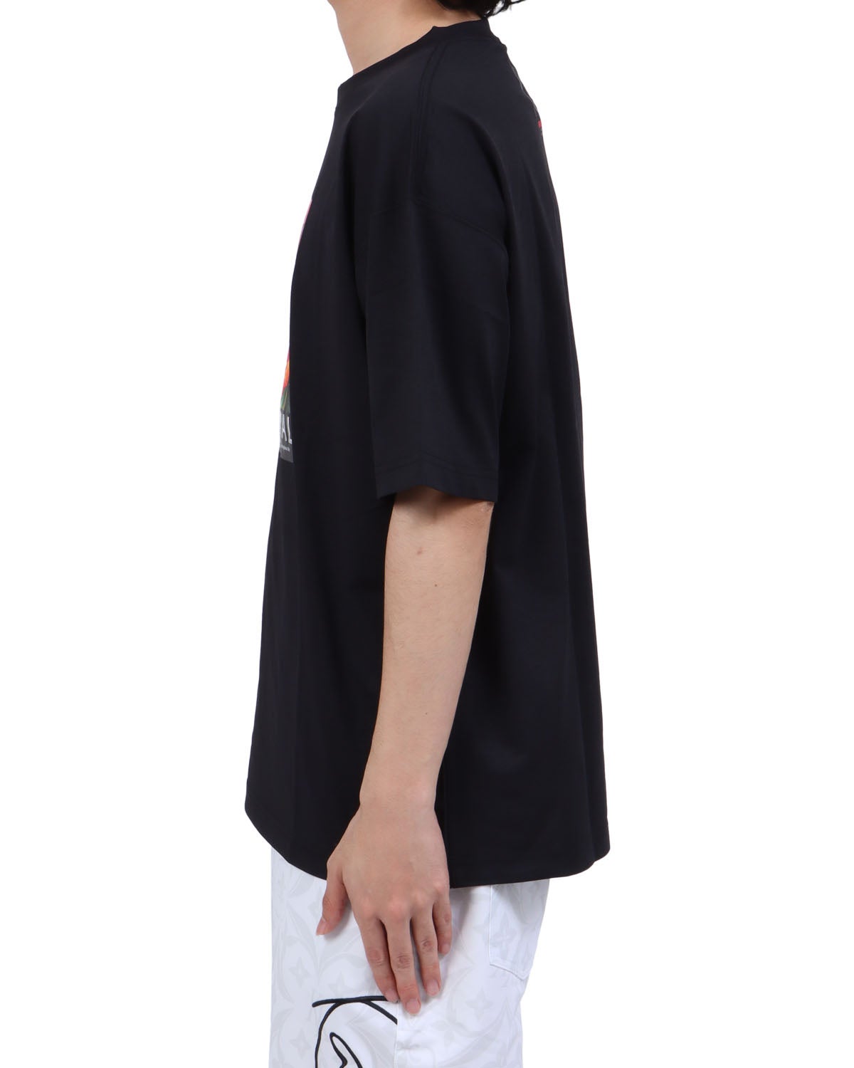 ブラック：173cm63kg(Lサイズ着用)