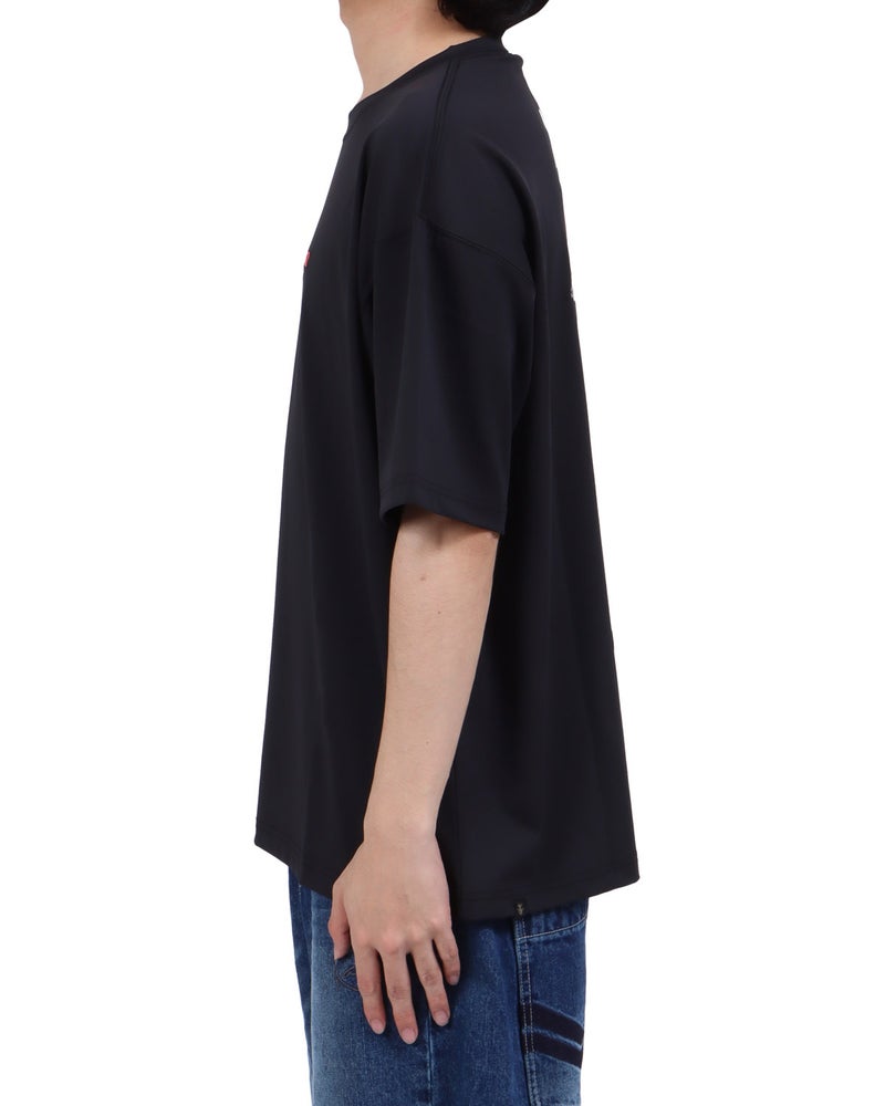ブラック：173cm63kg(Lサイズ着用)