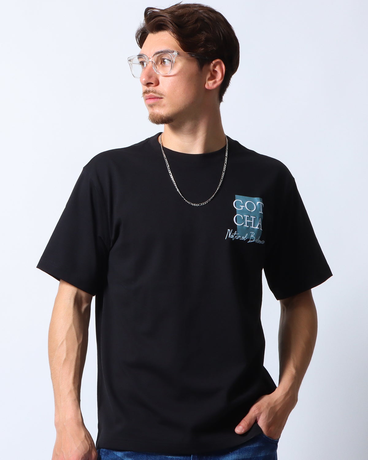 ブラック：180cm/70kg(Lサイズ着用)