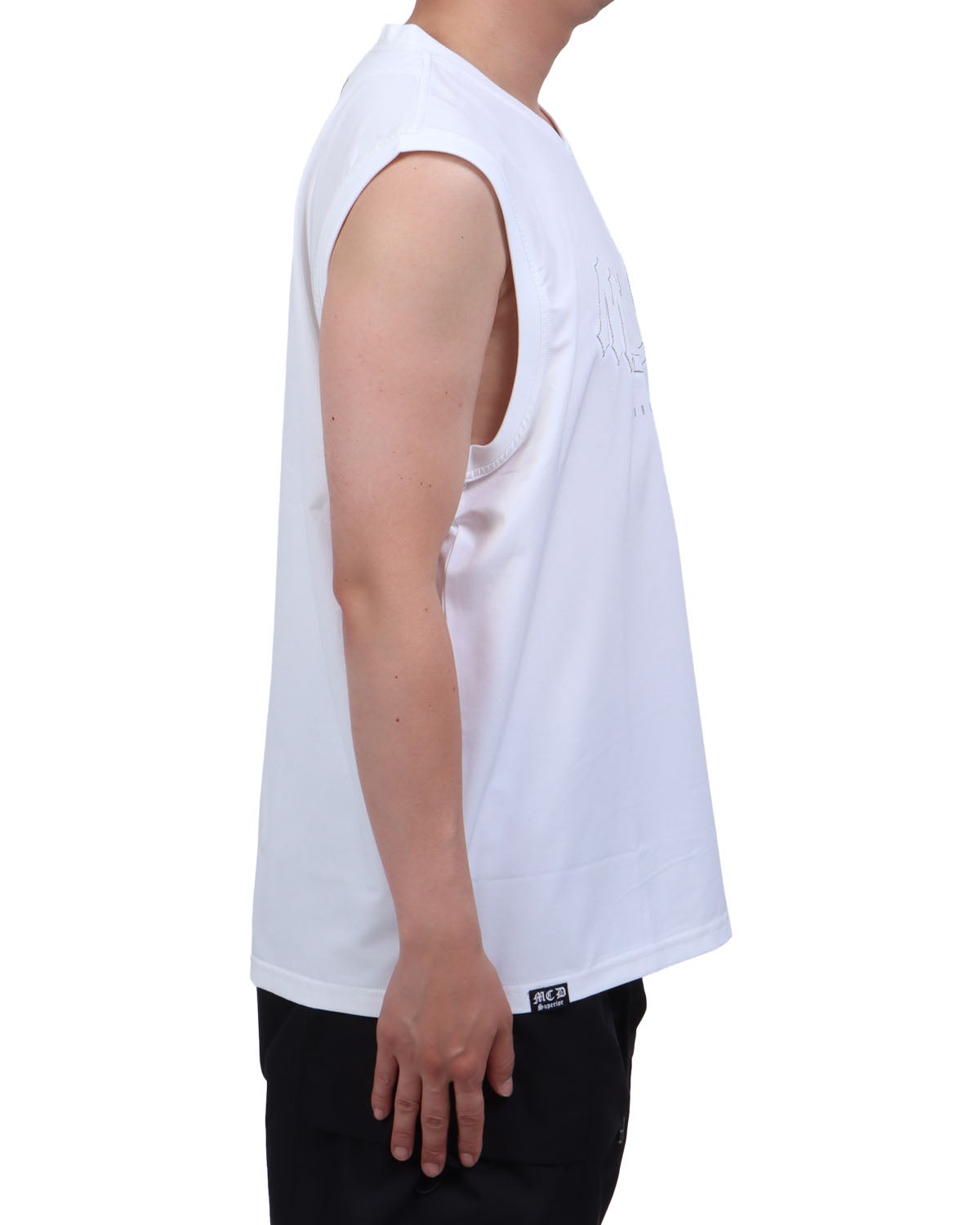 ホワイト：174cm62kg(Lサイズ着用)