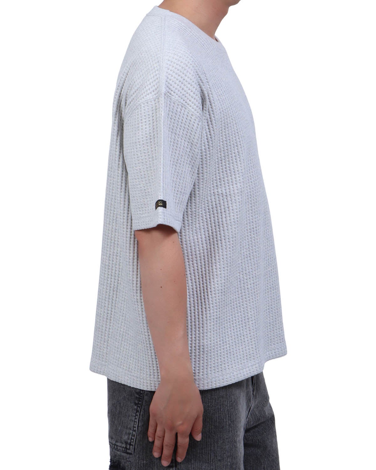 シロモク：174cm62kg(Lサイズ着用)