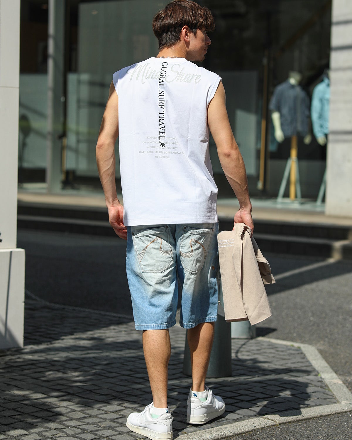 ブリーチ：180cm/70kg(Lサイズ着用)