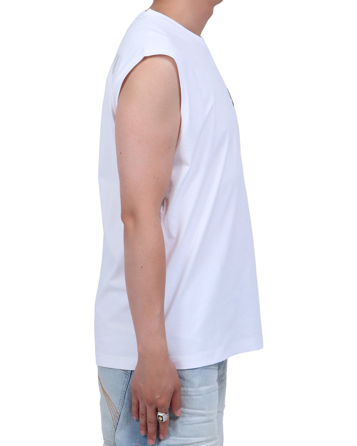 ホワイト：174cm62kg(Lサイズ着用)