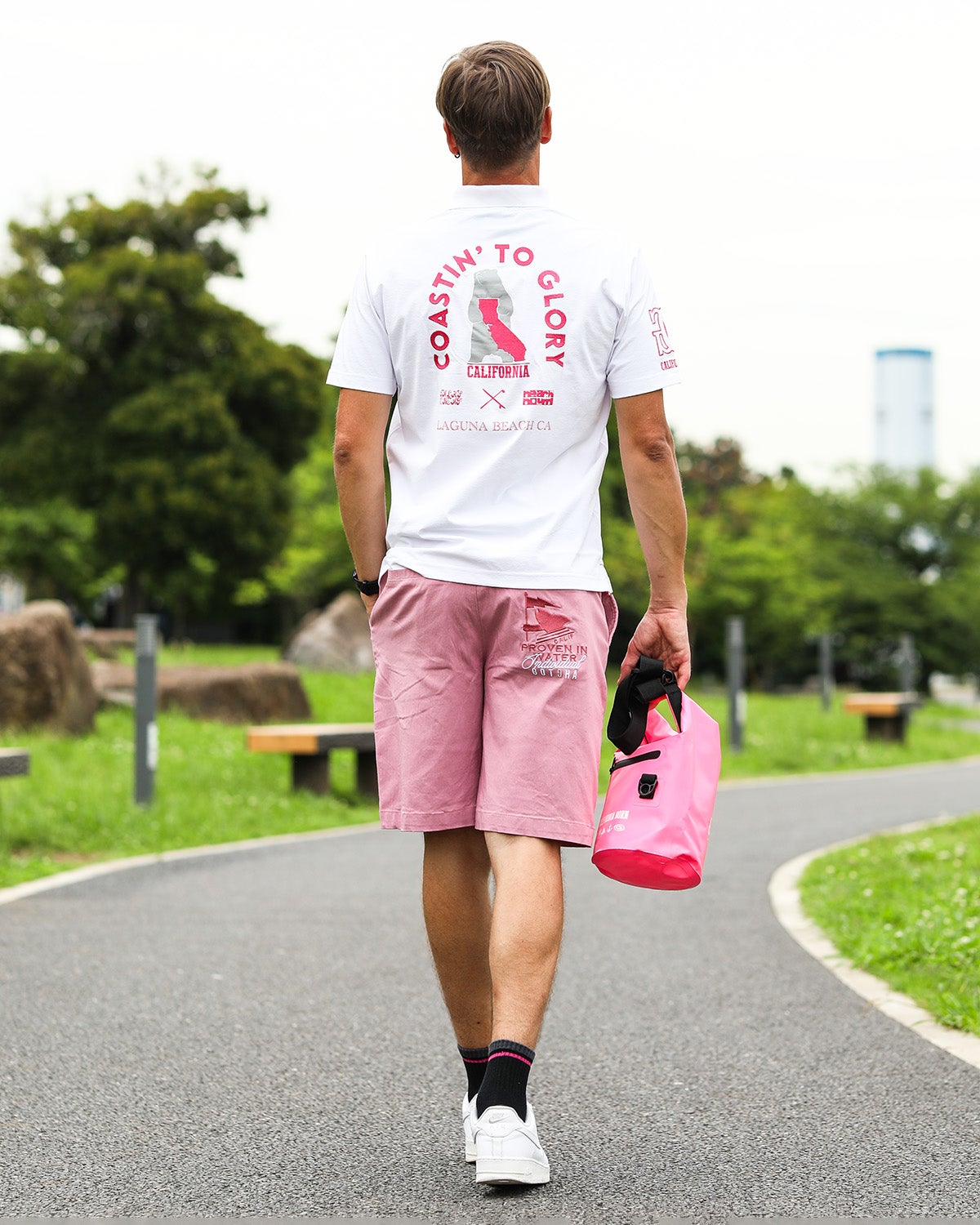 ホワイト：183cm/70kg(Lサイズ着用)