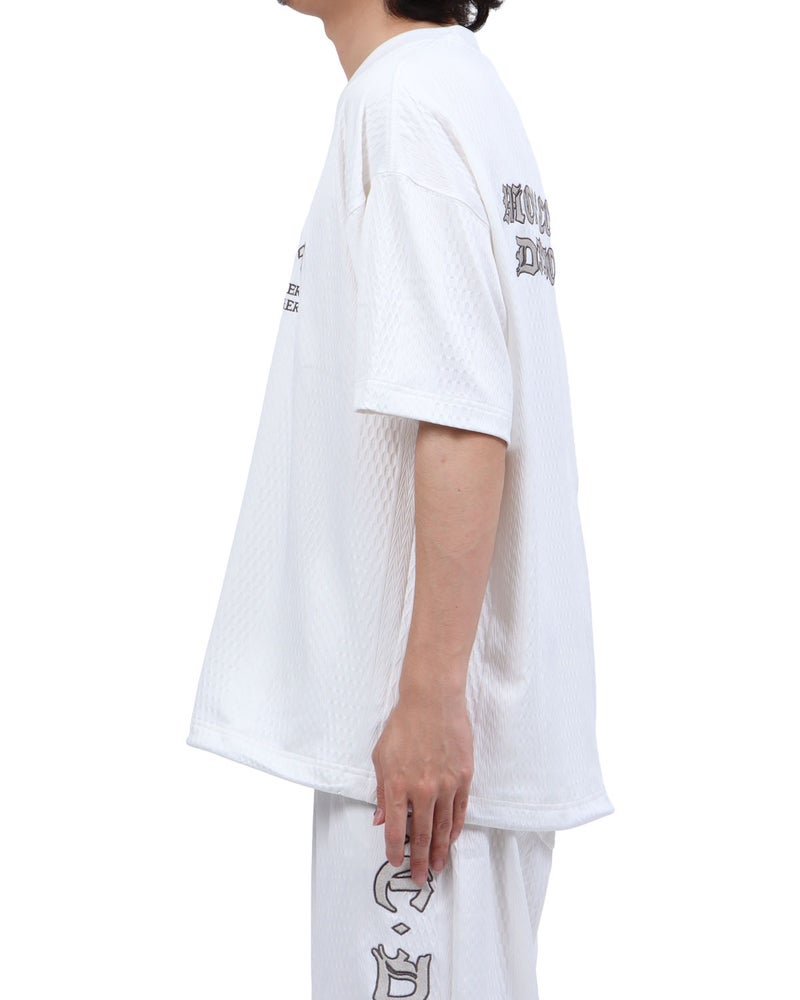 ホワイト：173cm63kg(Lサイズ着用)