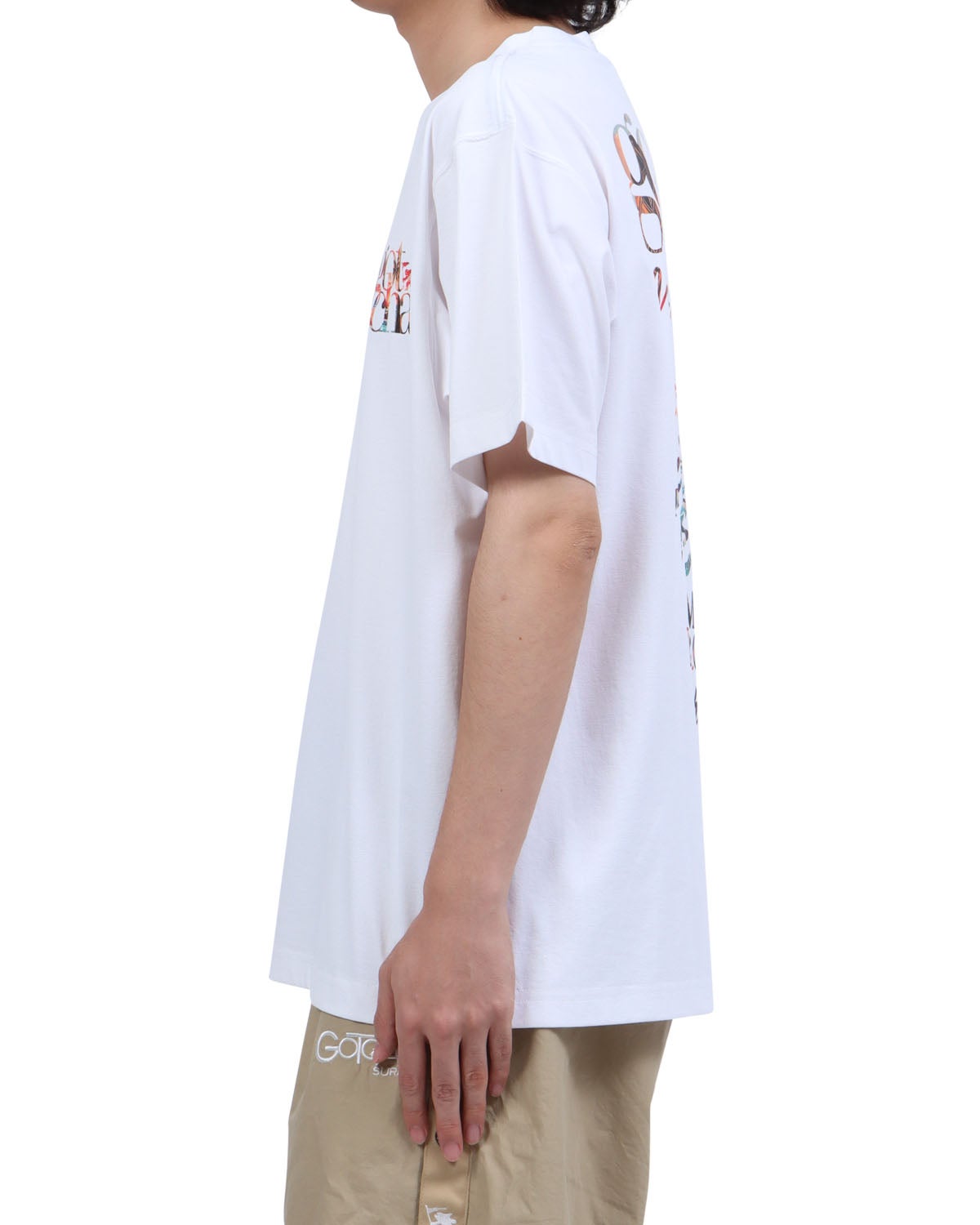 ホワイト：173cm63kg(Lサイズ着用)