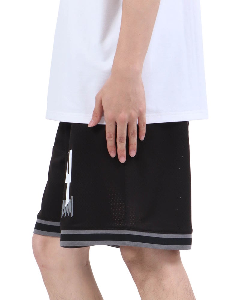 ブラック：173cm63kg(Lサイズ着用)