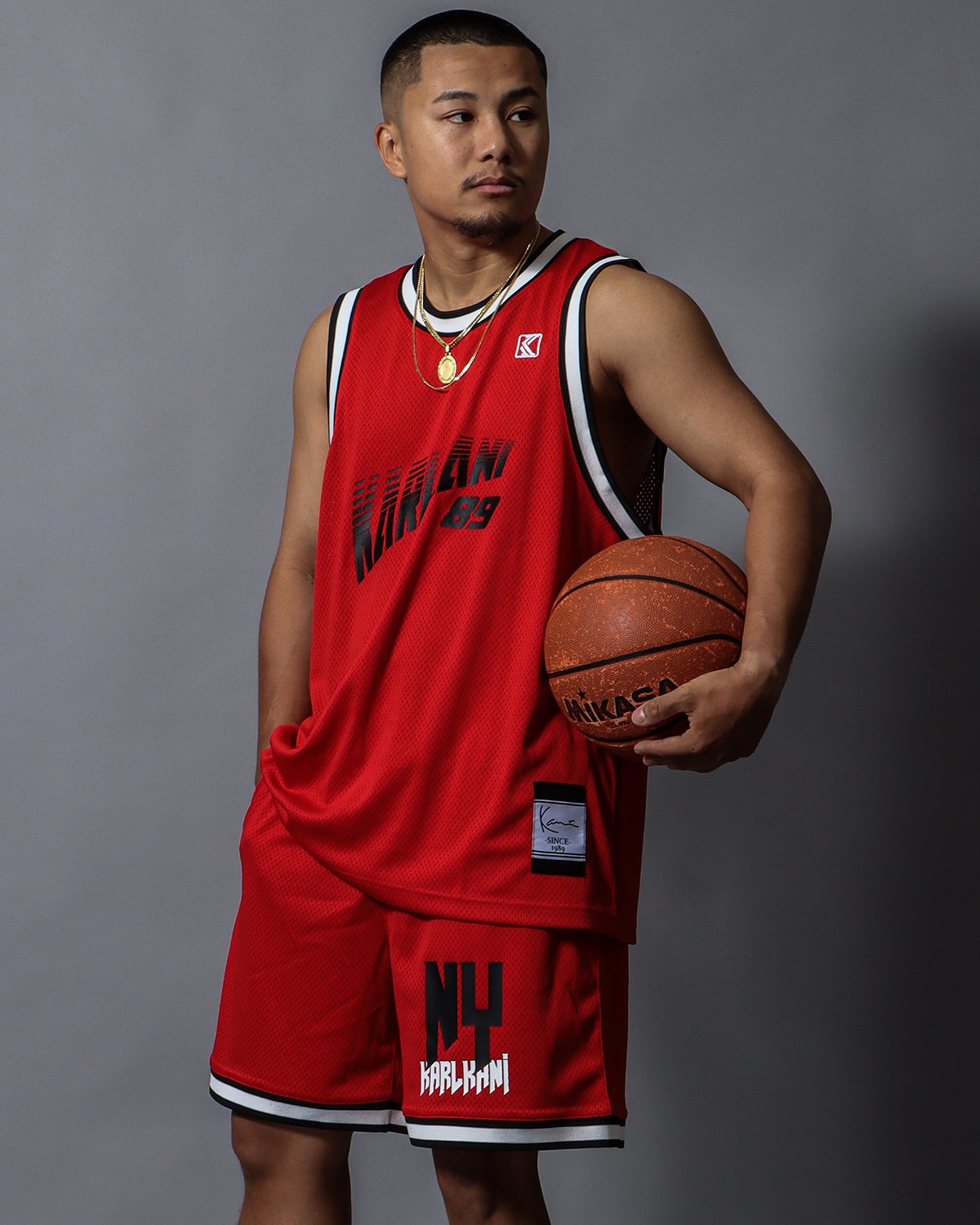 レッド：171cm(Lサイズ着用)