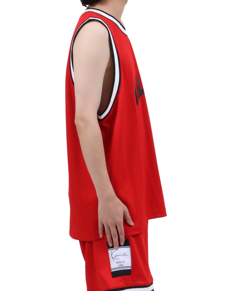 レッド：173cm63kg(Lサイズ着用)