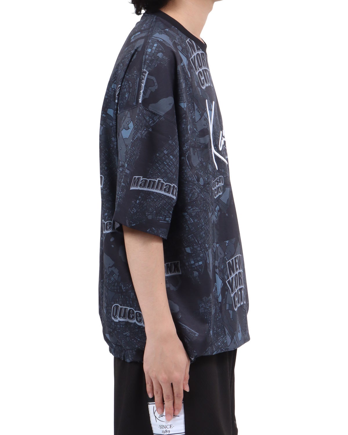 ブラック：173cm63kg(Lサイズ着用)