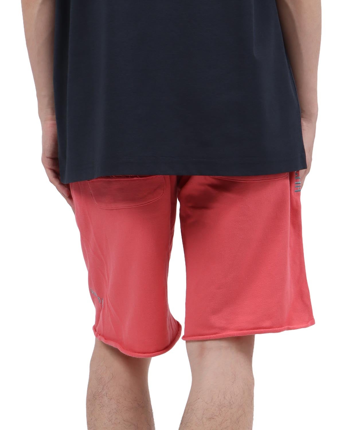 ピンク：173cm63kg(Mサイズ着用)