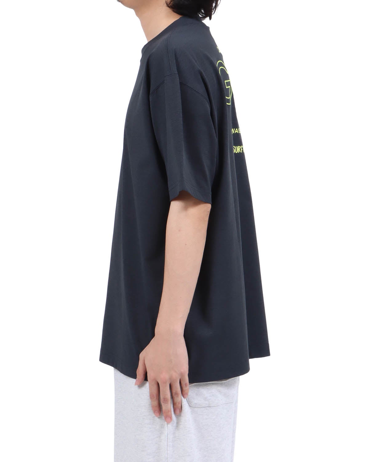 スミクロ：173cm63kg(Lサイズ着用)