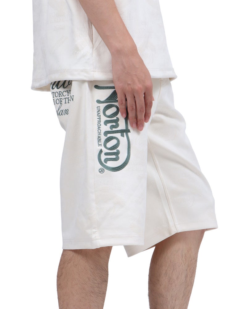 オフホワイト：173cm63kg(Lサイズ着用)