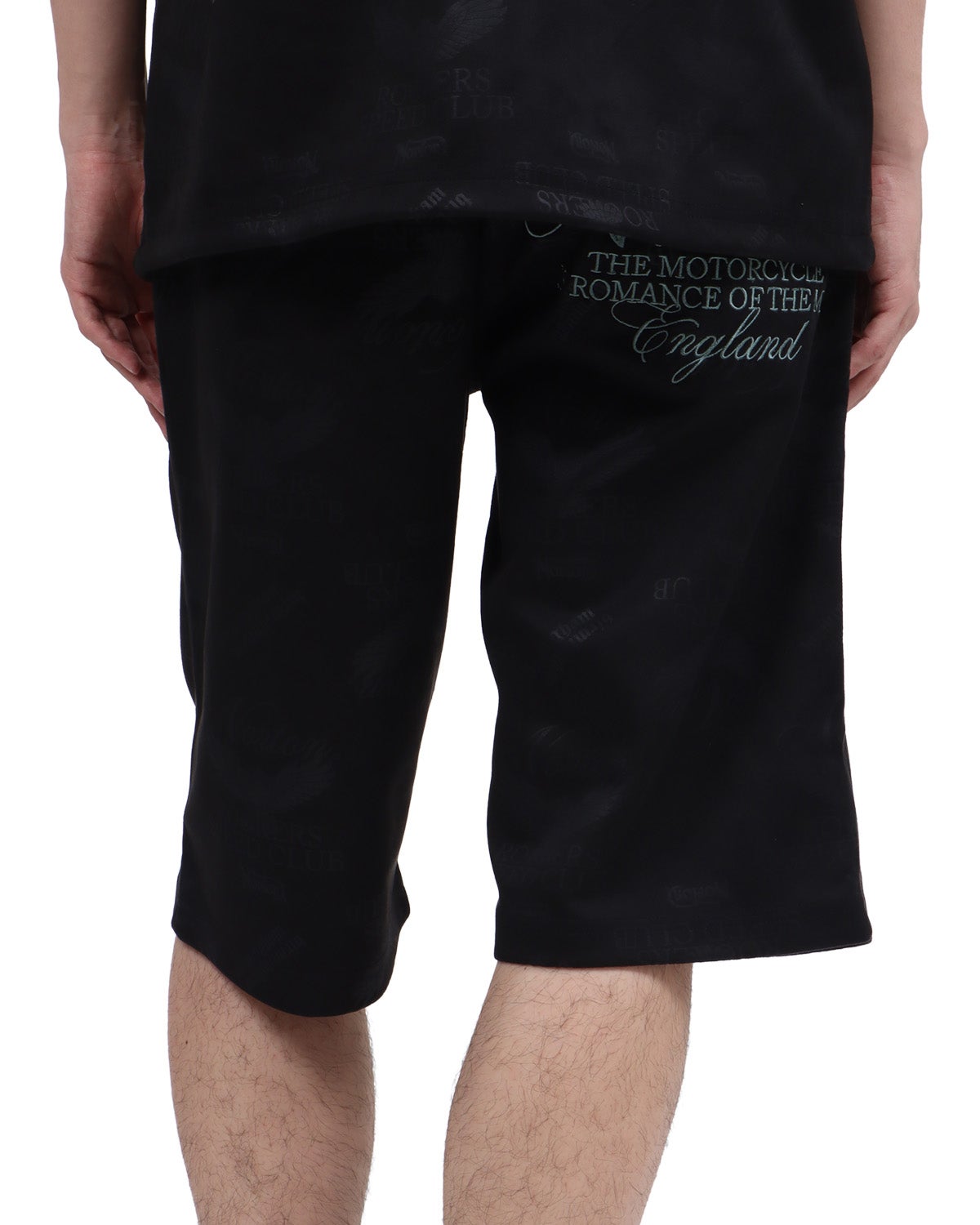 ブラック：173cm63kg(Lサイズ着用)