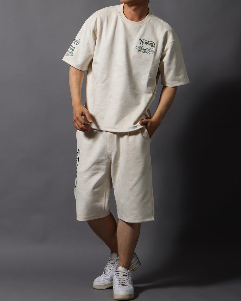 オフホワイト：178cm/75kg(Lサイズ着用)
