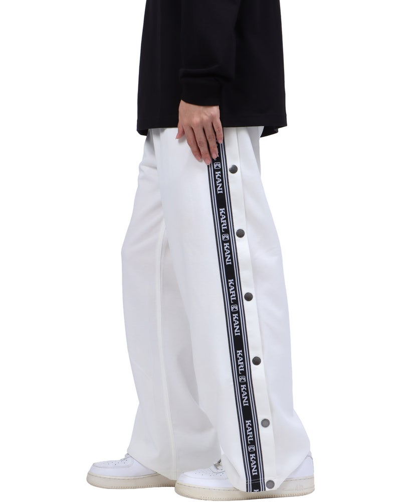 ホワイト：173cm63kg(Lサイズ着用)