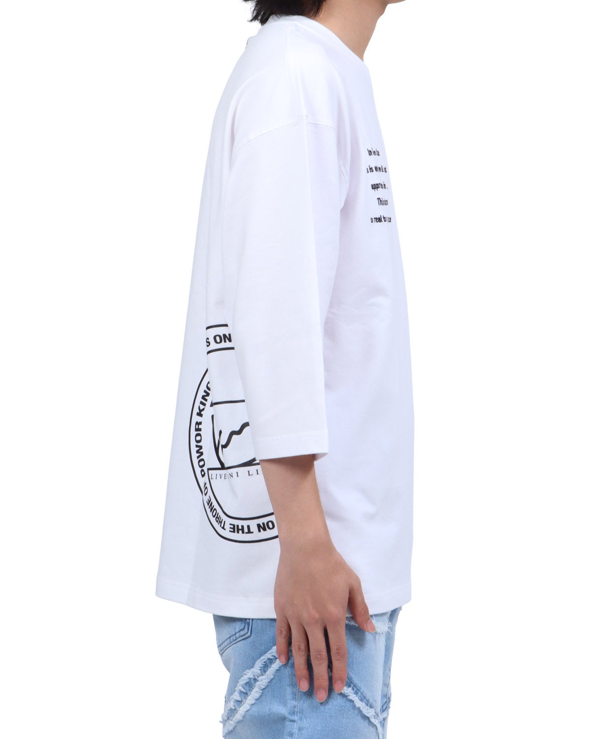 ホワイト：173cm63kg(Lサイズ着用)