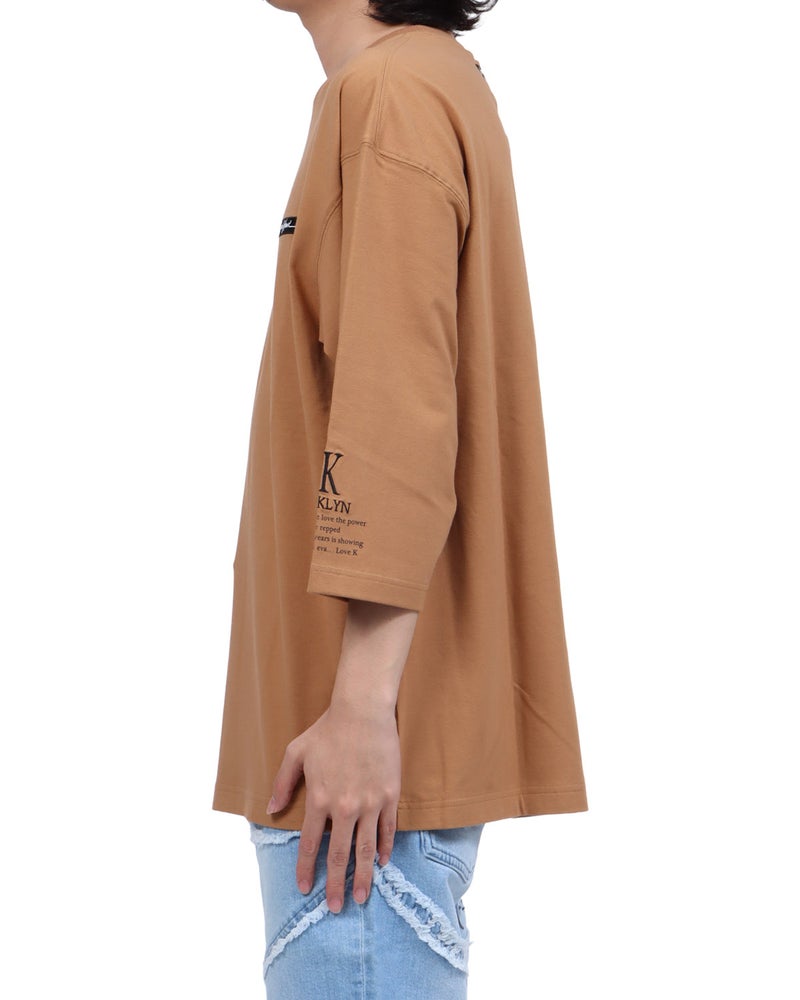 ベージュ：173cm63kg(Lサイズ着用)
