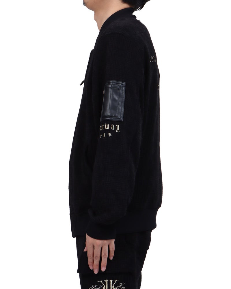 ブラック：173cm63kg(Lサイズ着用)