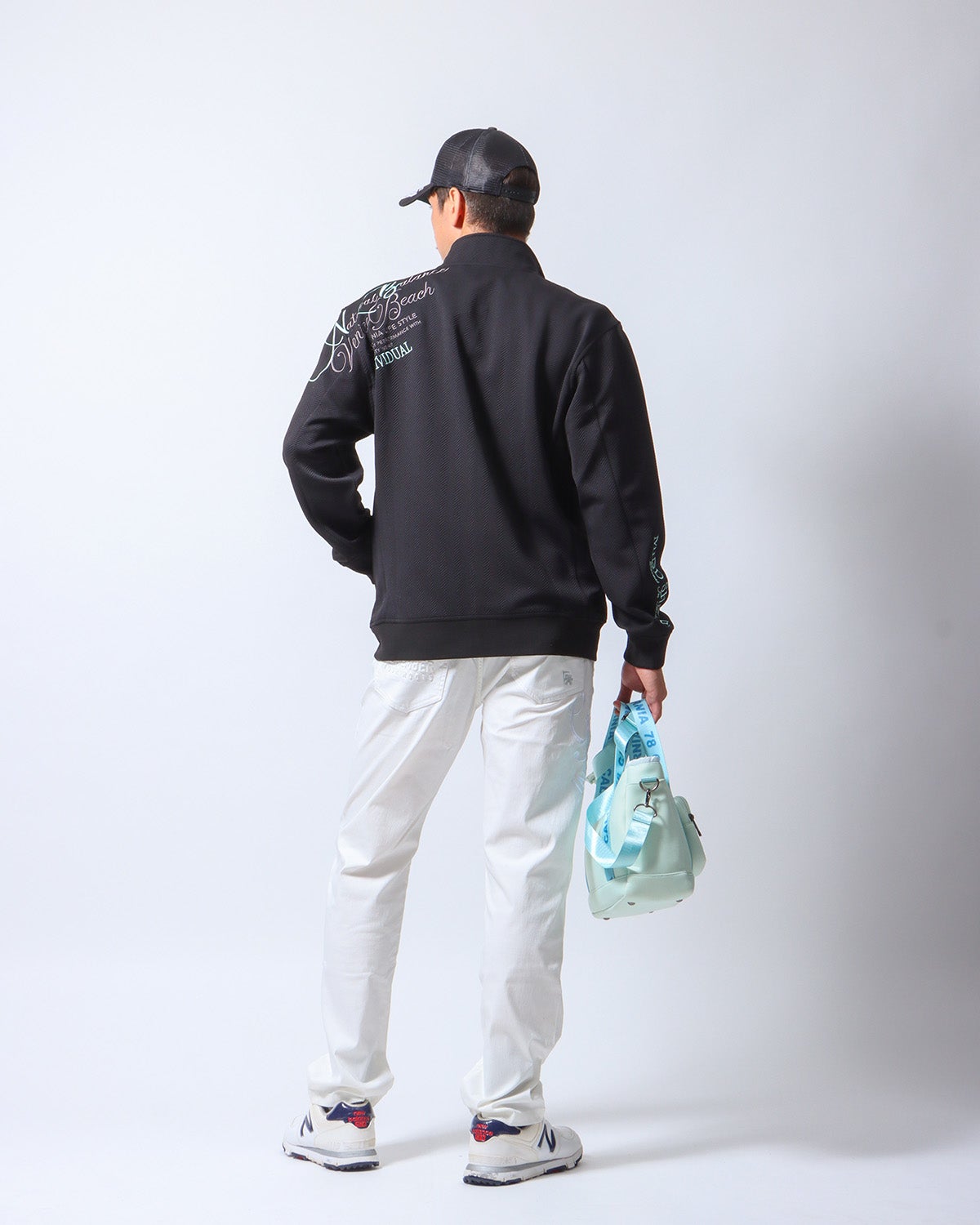 ブラック：180cm/70kg(Lサイズ着用)
