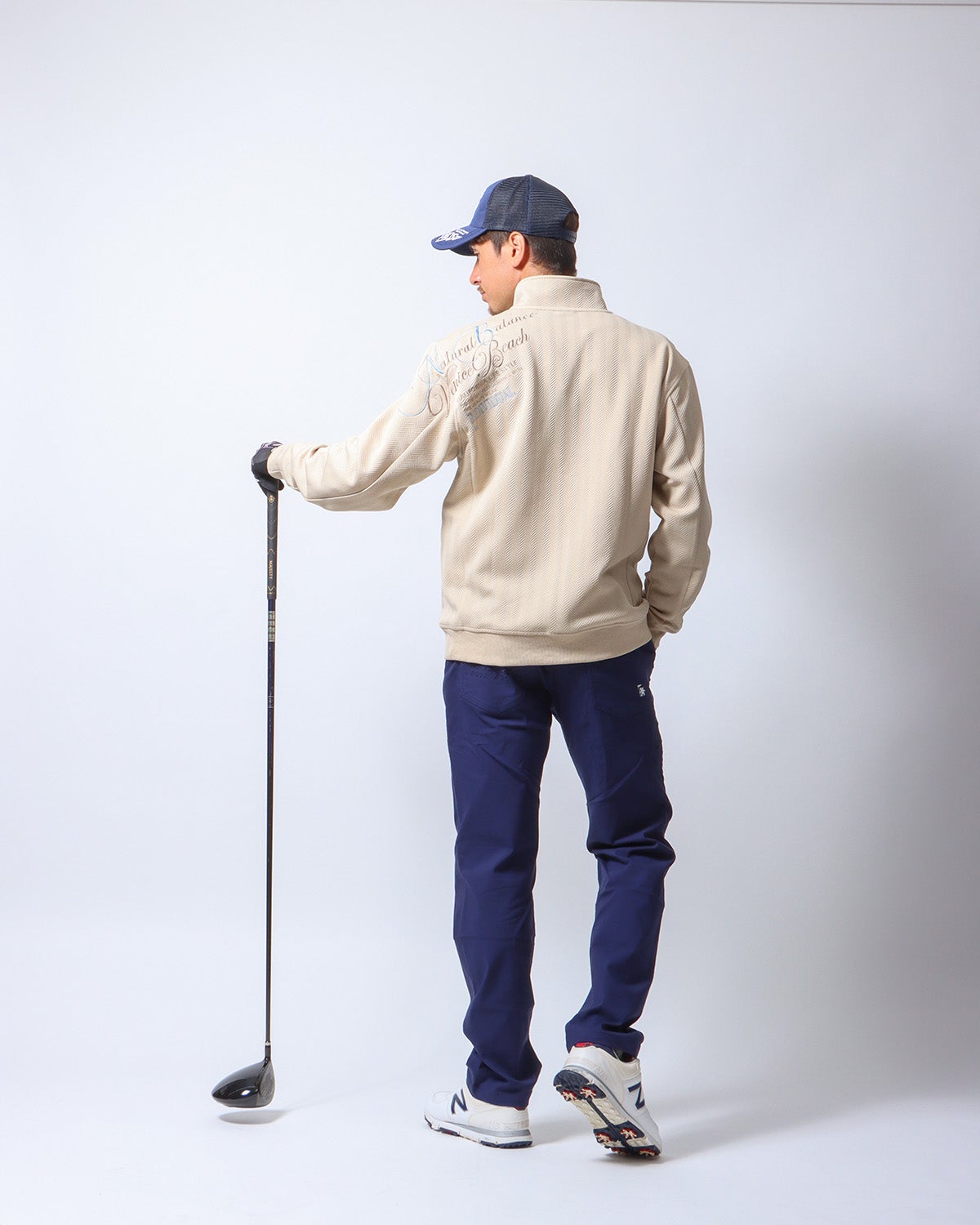 ベージュ：180cm/70kg(Lサイズ着用)