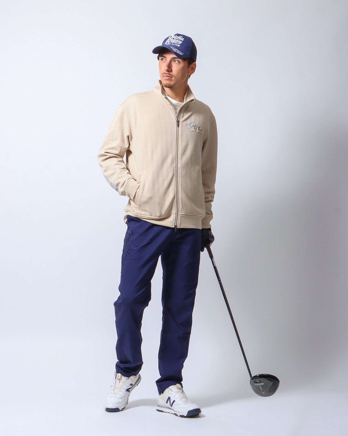 ベージュ：180cm/70kg(Lサイズ着用)