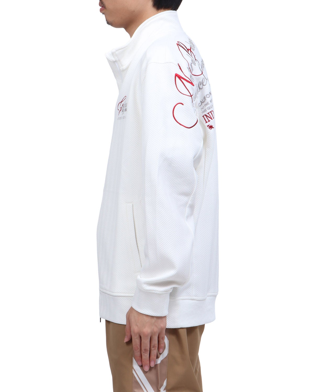 ホワイト：173cm63kg(Lサイズ着用)