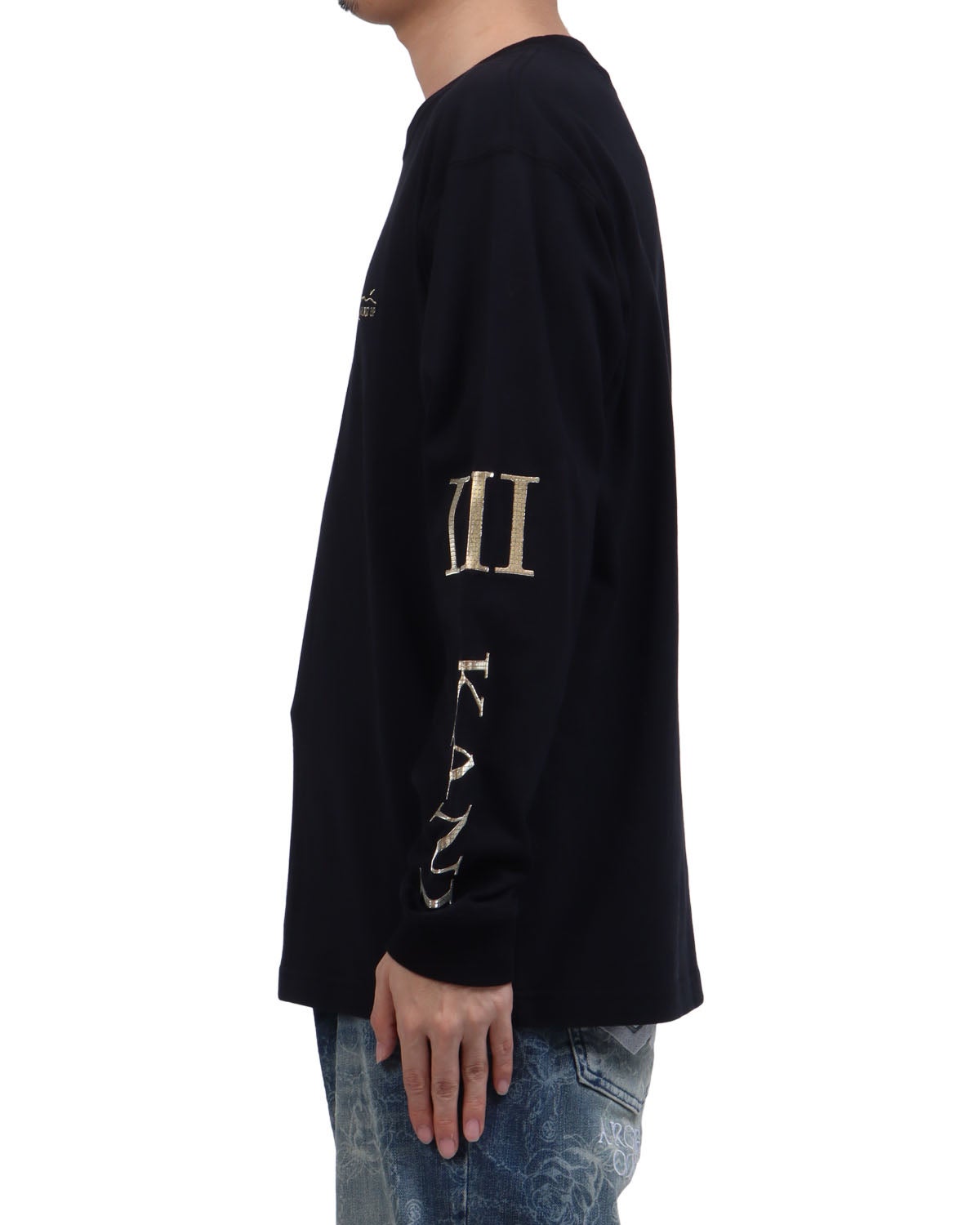 ブラック：173cm63kg(Lサイズ着用)