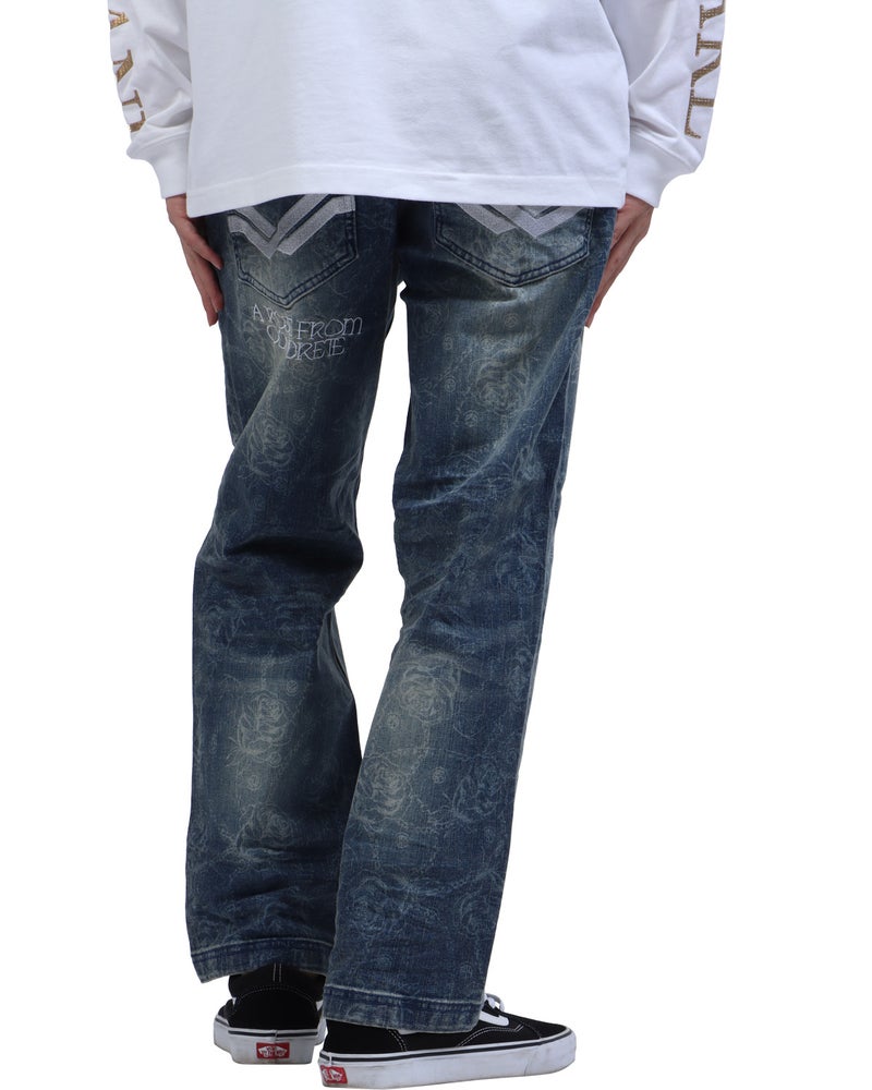 インディゴ：173cm63kg(32inc着用)
