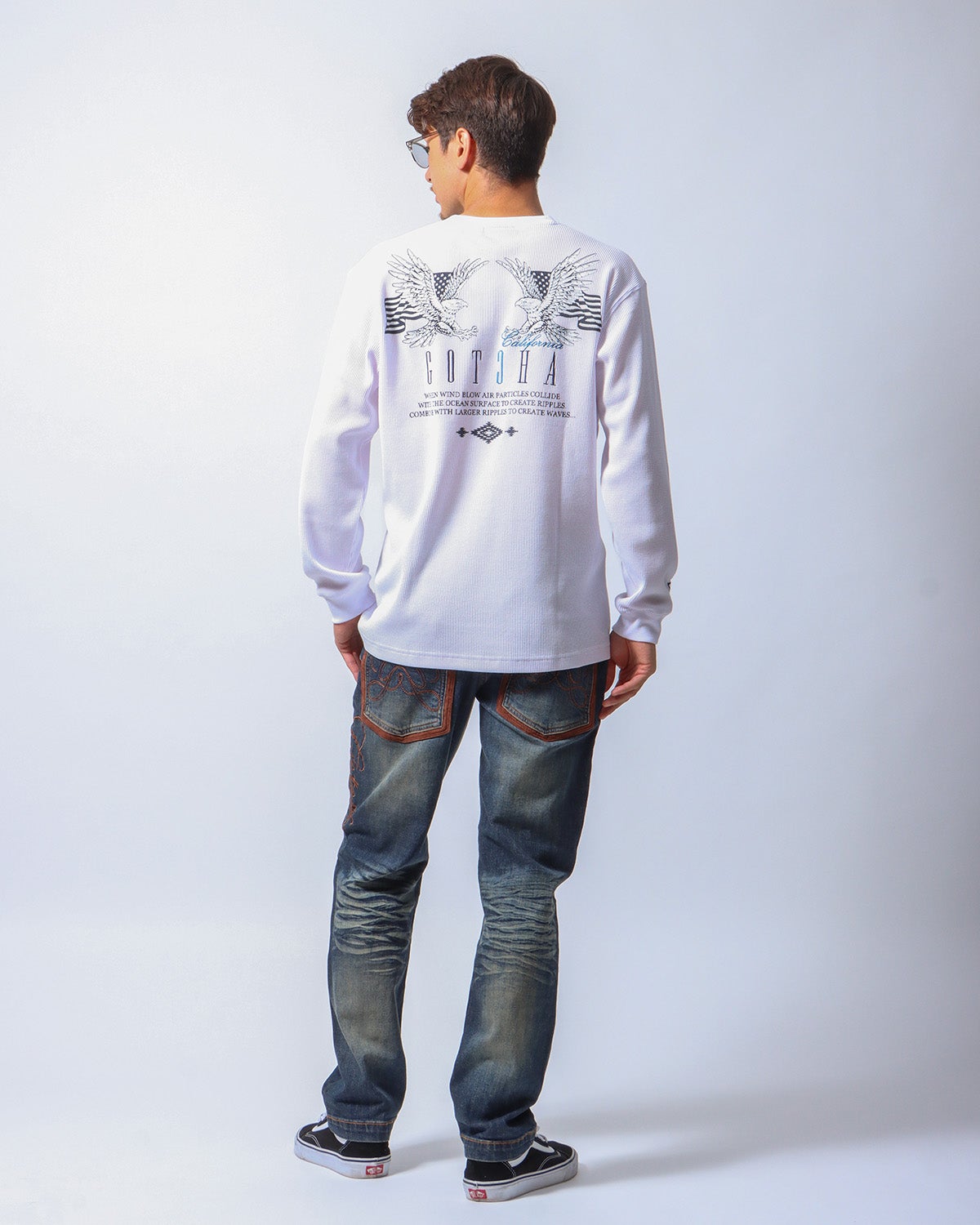 ホワイト：180cm/70kg(Lサイズ着用)