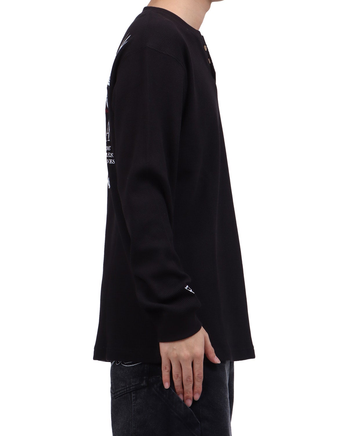 ブラック：173cm63kg(Lサイズ着用)