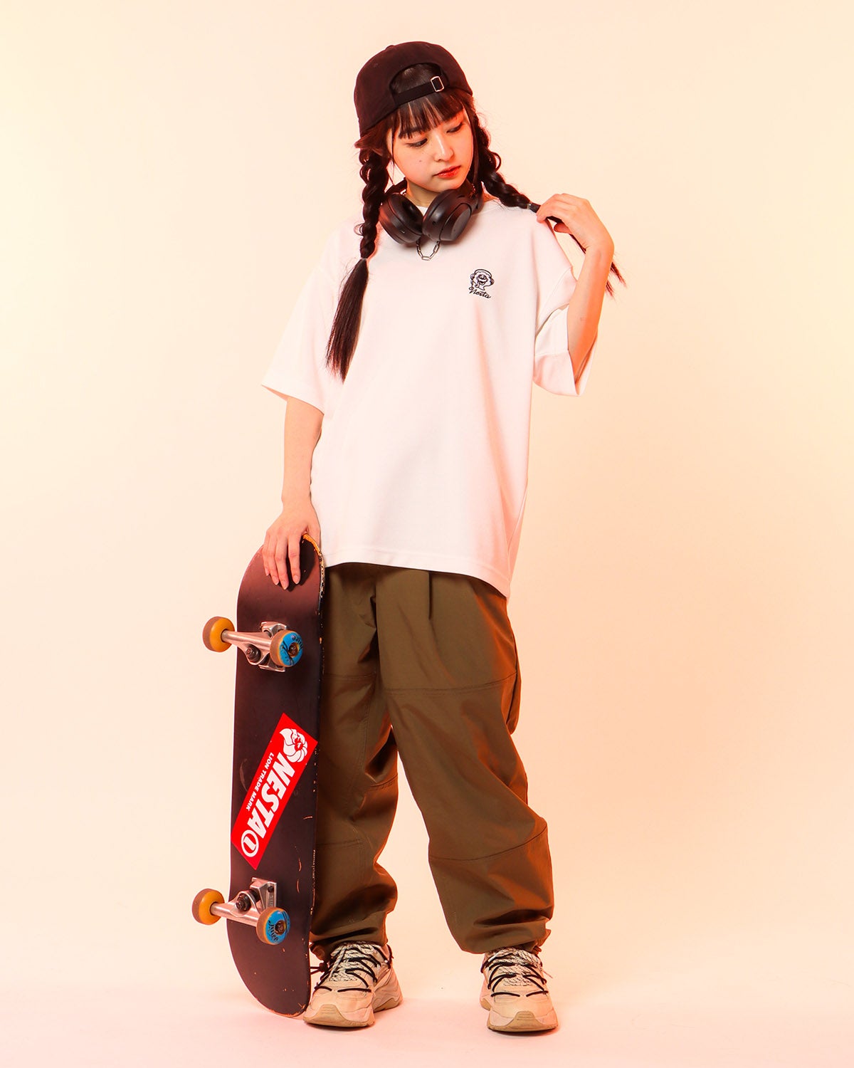 ホワイト：160cm(Mサイズ着用)