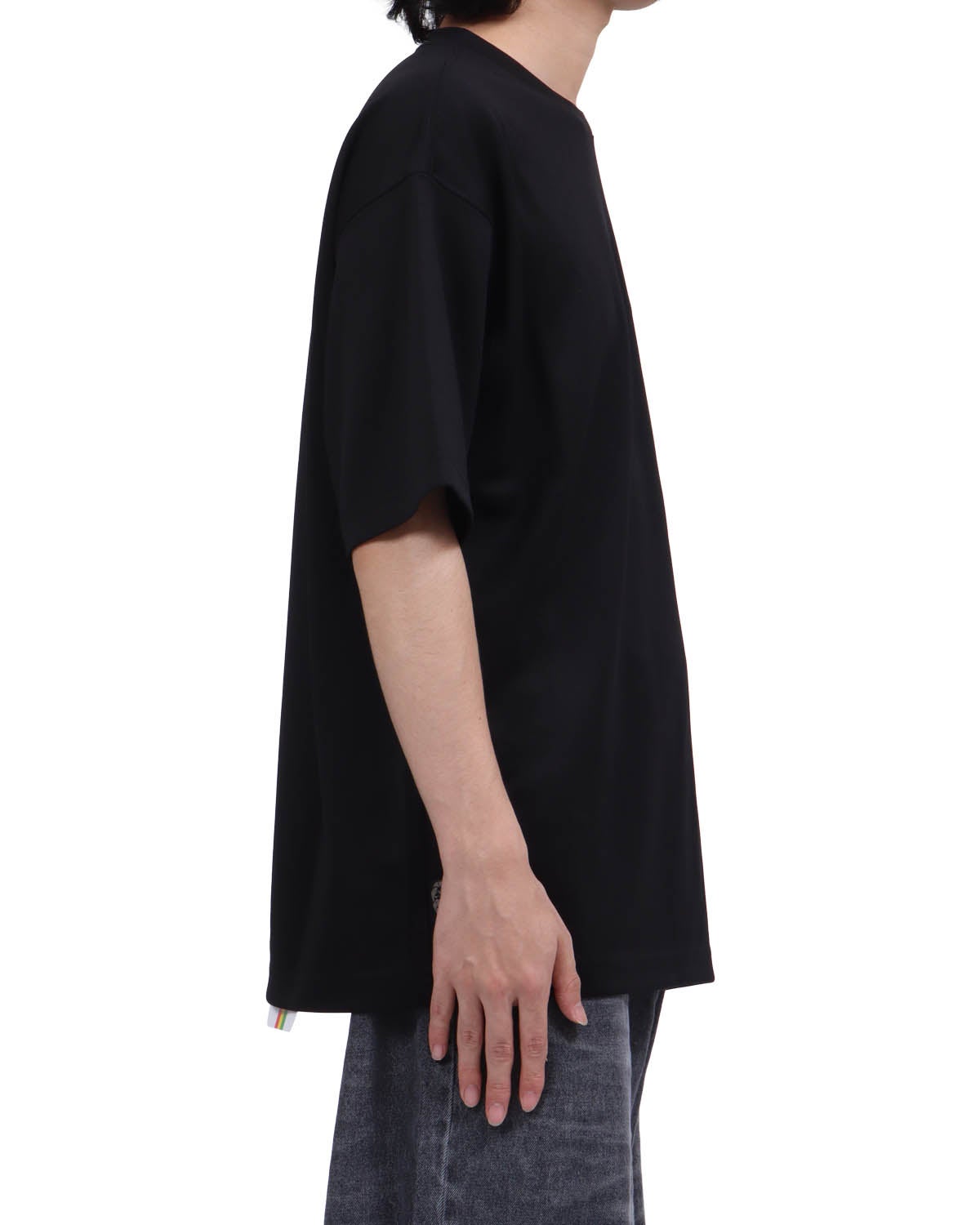 ブラック：173cm63kg(Lサイズ着用)
